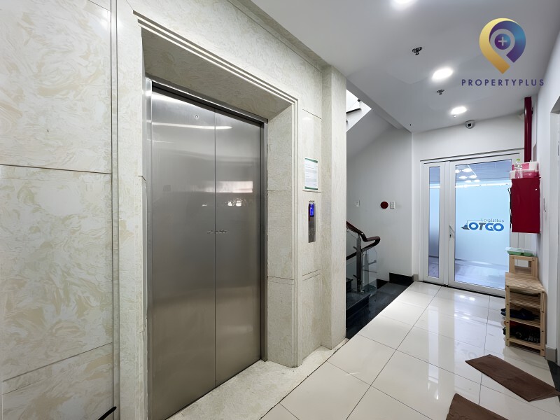 121/13 Tan Cang Building
